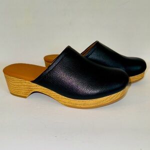 Universal Thread Black “Magnolia” Slip-On Mules Clogs, Sz 8.5